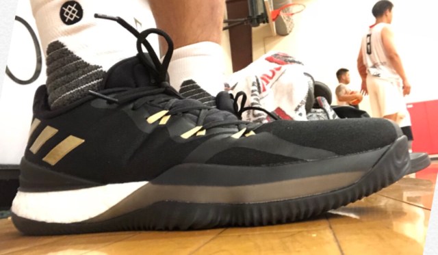 Athletic Shoes Boost Low Adidas Crazylight Boost 2018 Performance